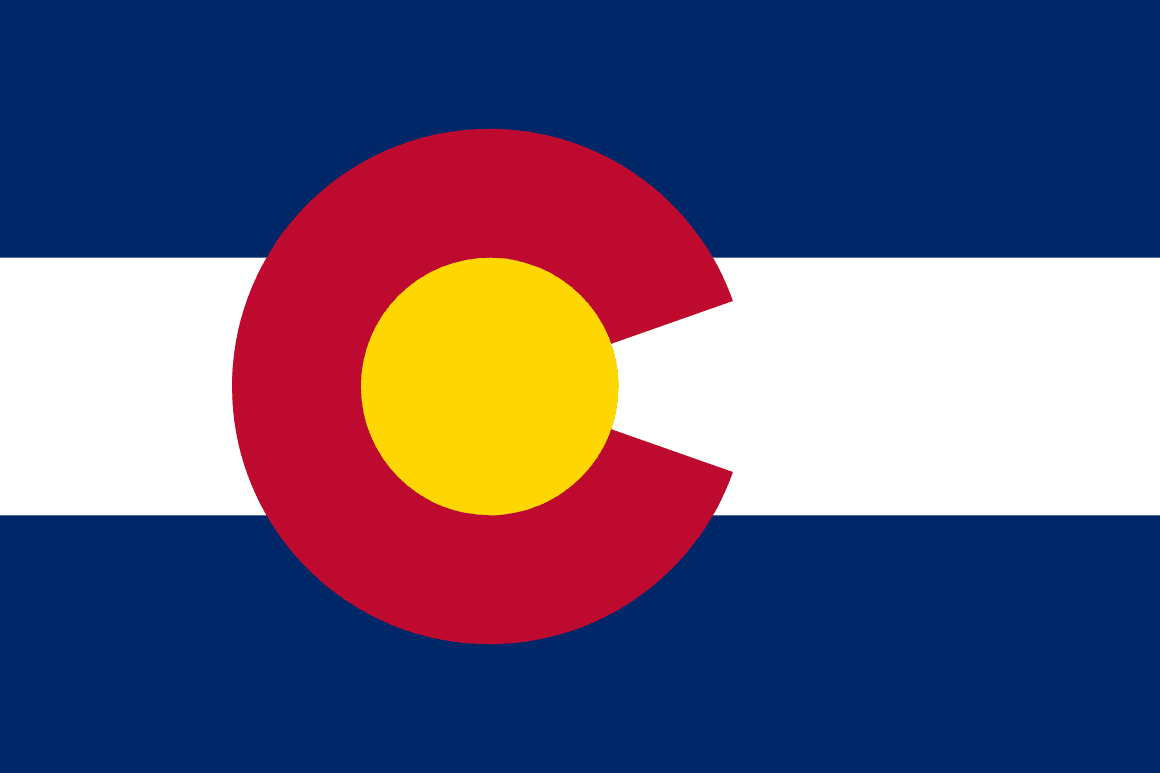 Colorado bandera estatal — tarifas de seguro de auto 2026
